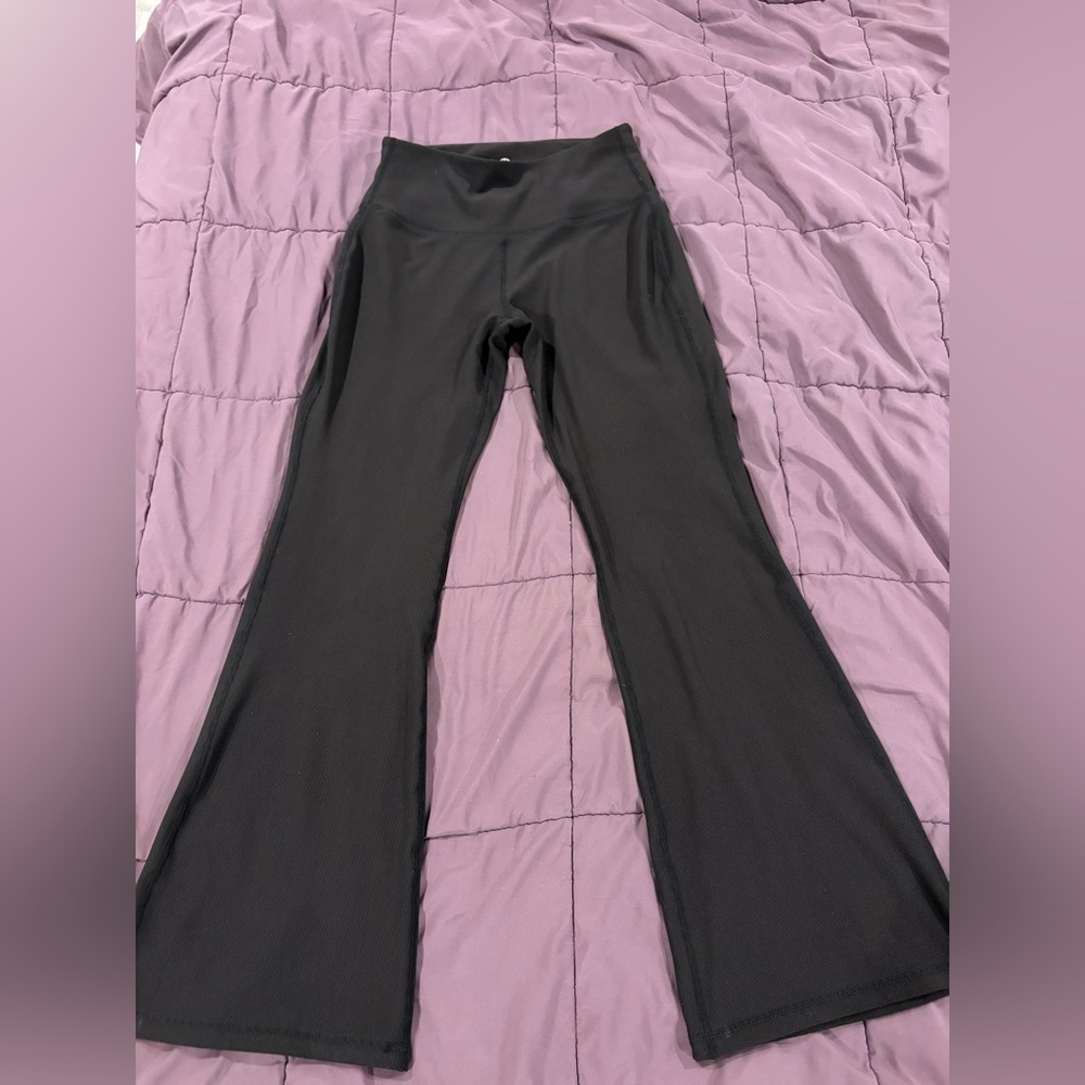 Women's Black Move Theology Size Medium Black Flare Pants